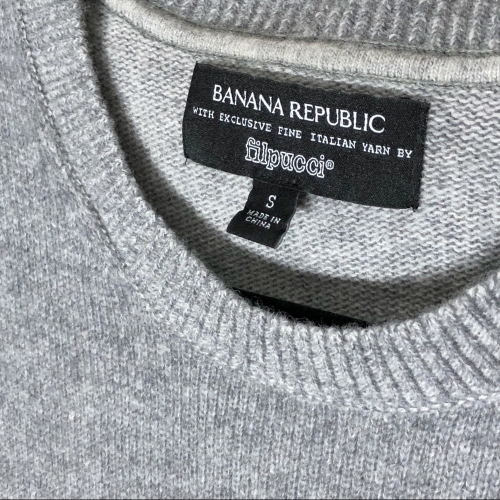 ✨SOLD✨Banana Republic Italian Wool Sweater - Picture 4 of 4
